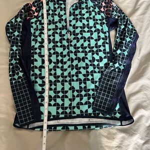 Canari women’s cycling top. Medium